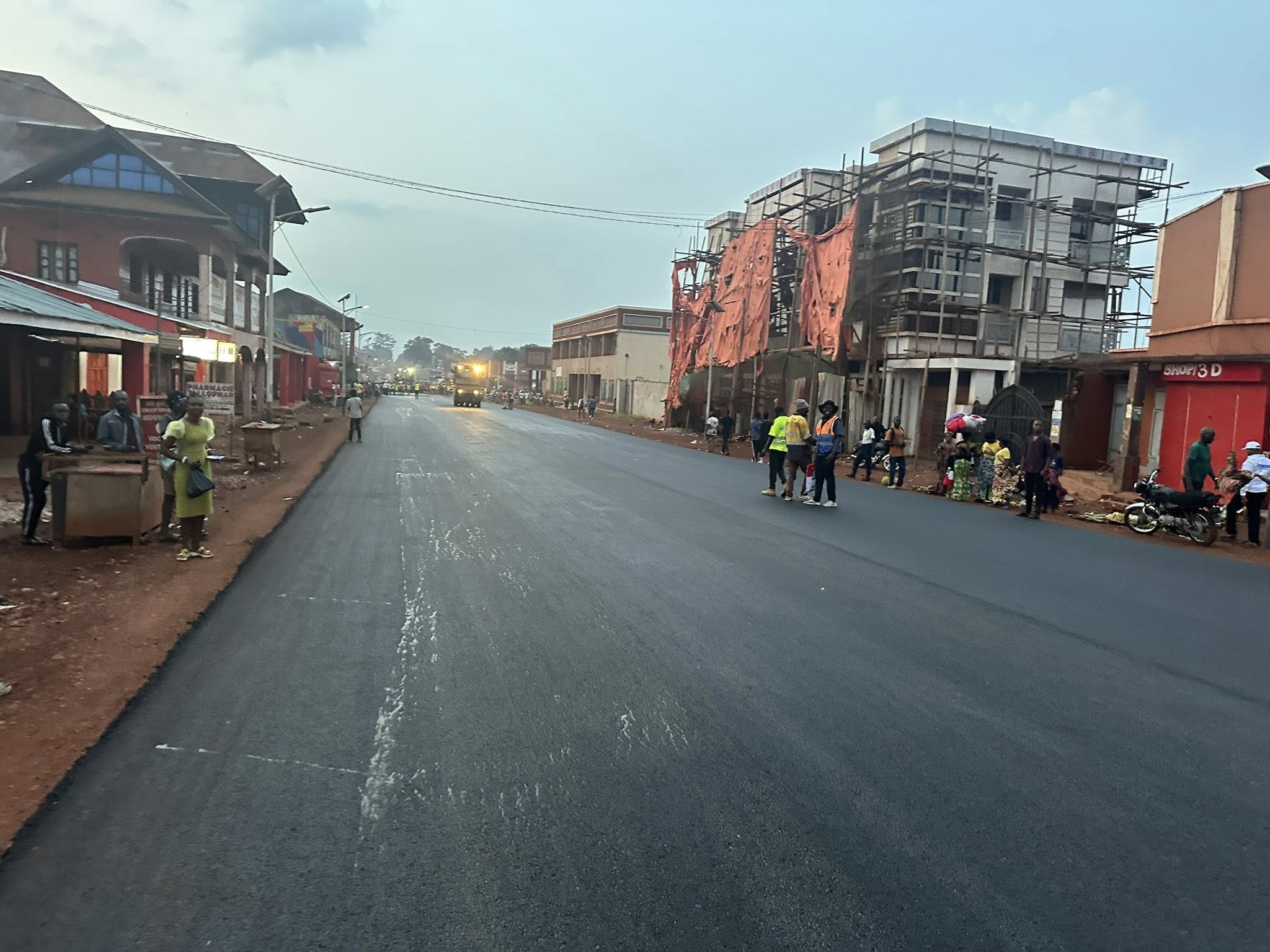 Nouvelles routes asphaltées